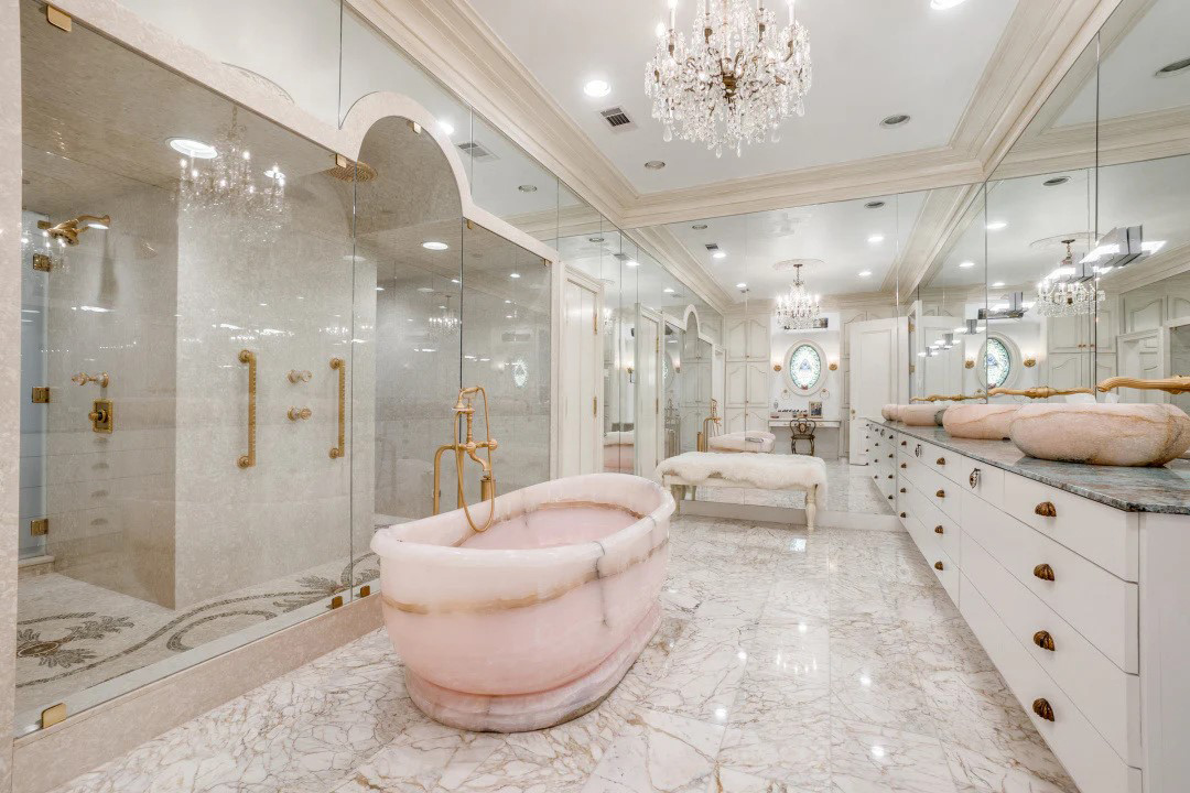 Rose Quartz Bathtub
