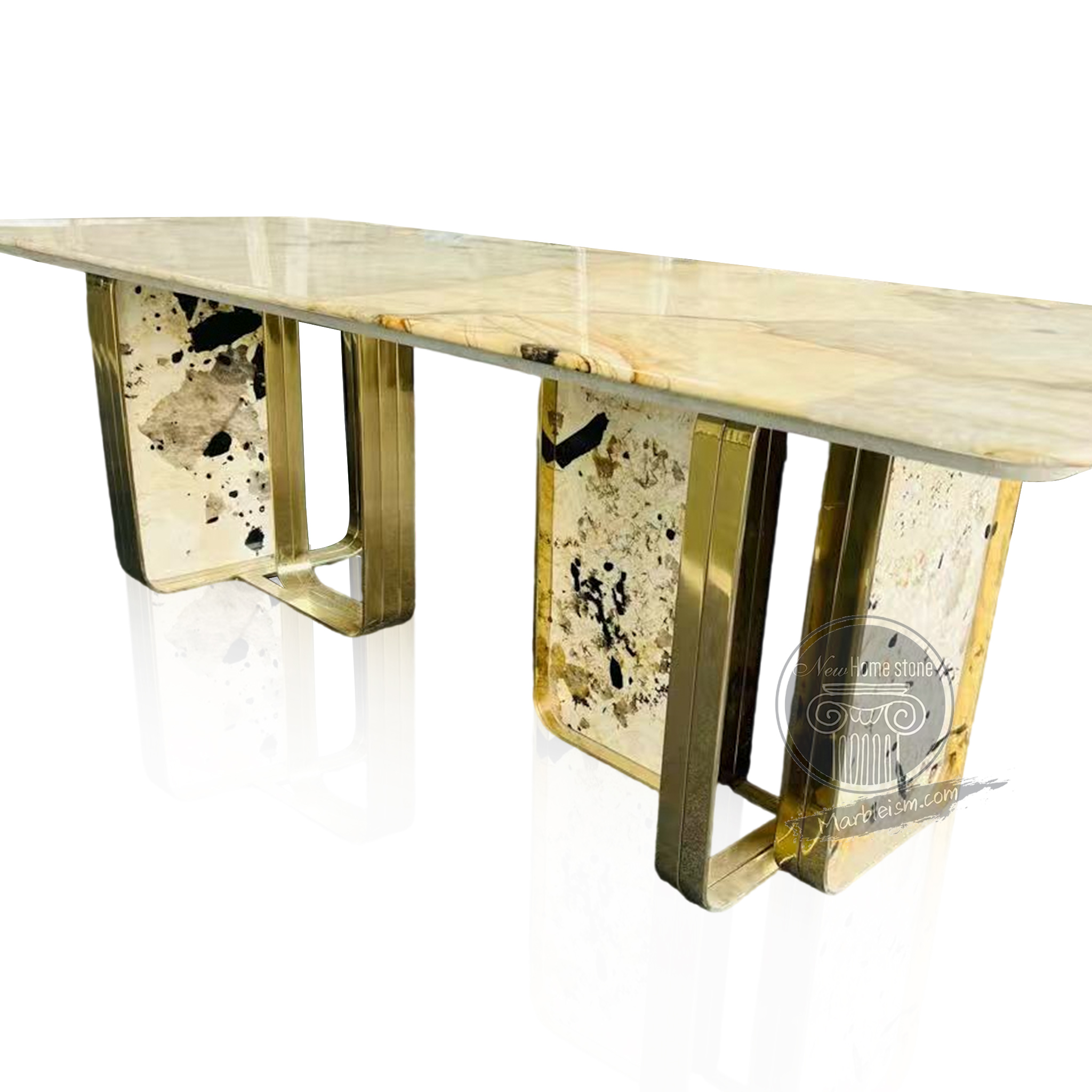 Modern marble table by Pandora