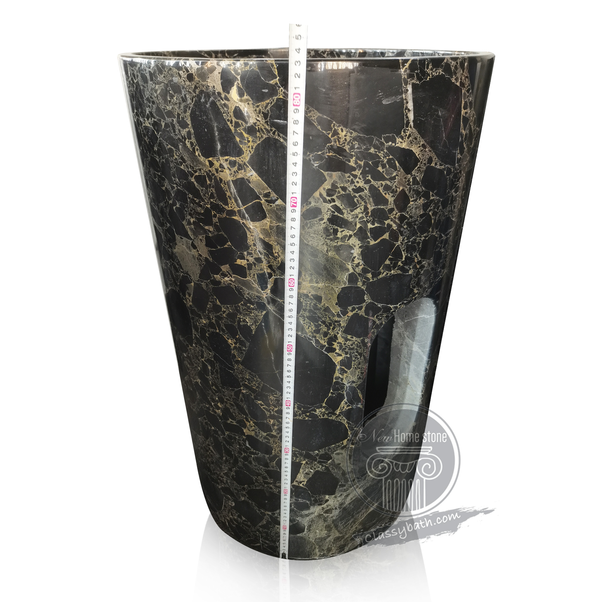 Round pedestal sink