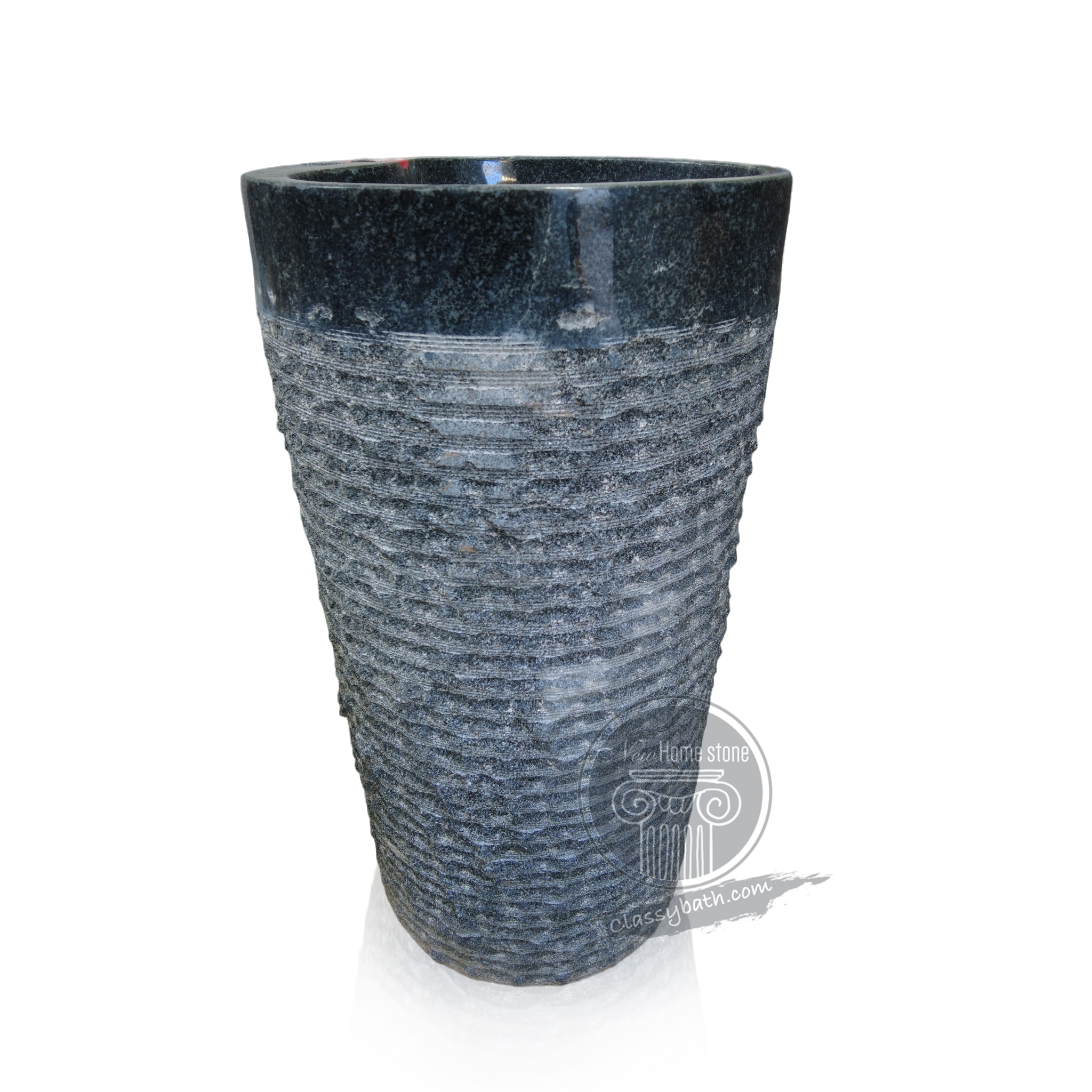 Small pedestal basin